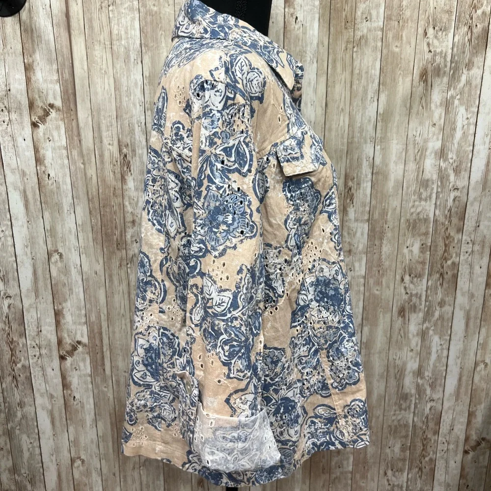 Ruby‎ Rd. Blue and Tan Button Down Shirt - Picture 5 of 7